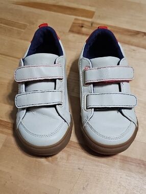 3 for $20 👟 Old Navy Unisex Double Secure Velcro Strap Toddler Sneakers Size 9